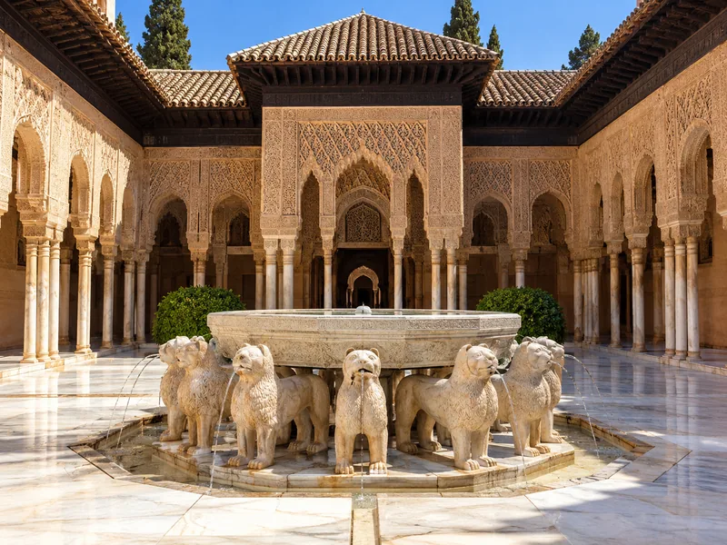 Alhambra & Nasrid Palaces Ticket with Audio Guide